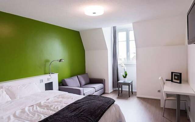 Hôtel Les Poteaux Carrés