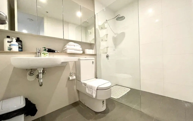 Readyset Apartments at Charman