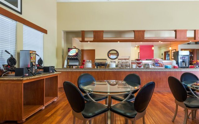 Hawthorn Suites by Wyndham San Antonio NE