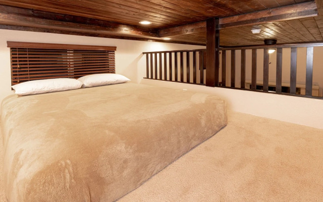 Cava Robles RV Resort