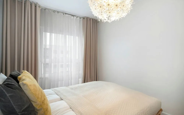 Apartament City View West by Renters