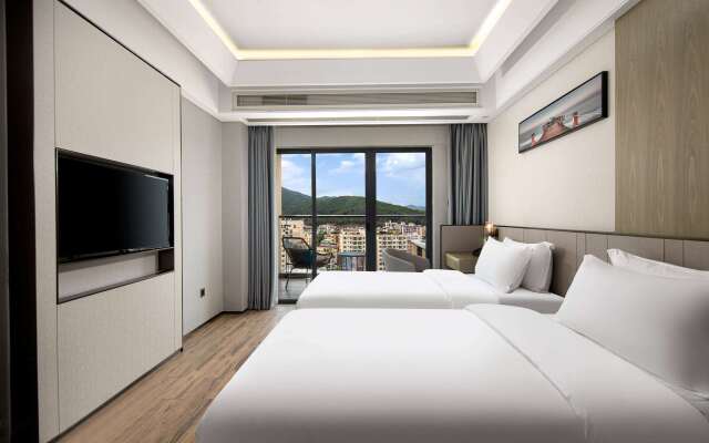 Microtel by Wyndham Sanya Dadonghai