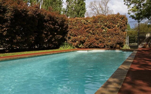 Grevillea Gardens Apartment 3