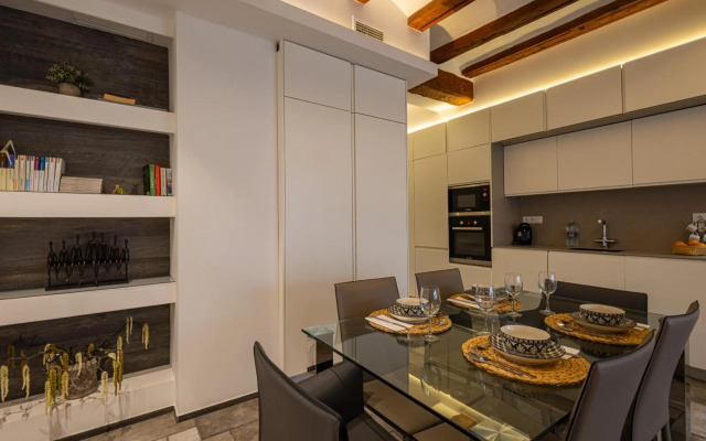 CENTER MODERN 1BR 2Bth TERRACE WI-FI AC