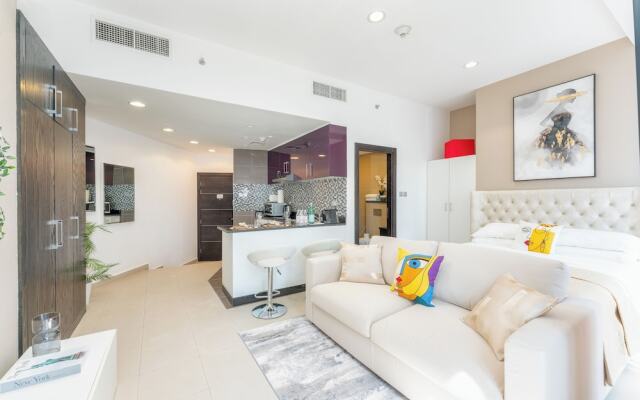 Cayan Tower - The Artist Studio