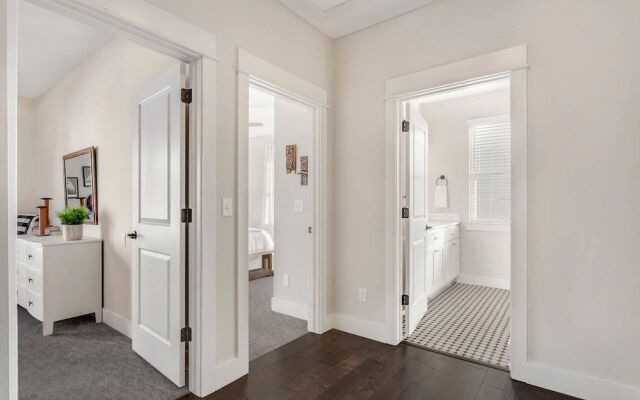 Harribo Townhome - Walk Everywhere - Downtown Fay