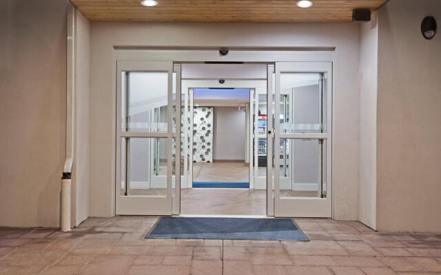 Holiday Inn Express & Suites New Cumberland by IHG