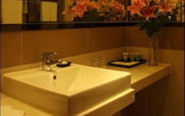 Days Inn Business Place Longwan Beijing