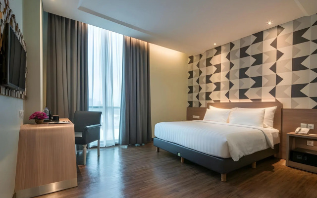 Luminor Hotel Pecenongan Jakarta by WH