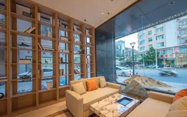 Nanxi Xiaozhou Hotel (Baili Square Xindacheng Branch)