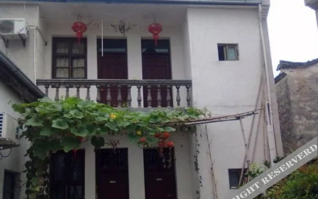 Tujiale Hotel