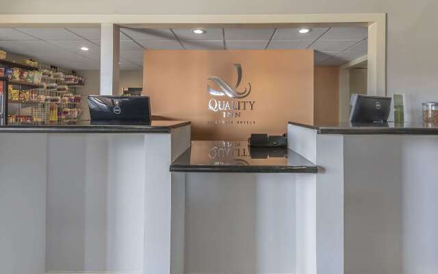 Quality Inn & Suites Stuttgart North