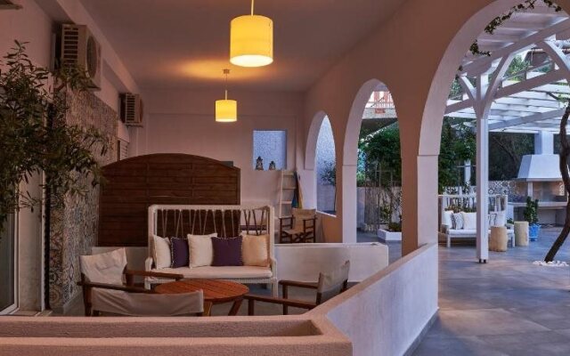 Villa Maria Studios & Suites