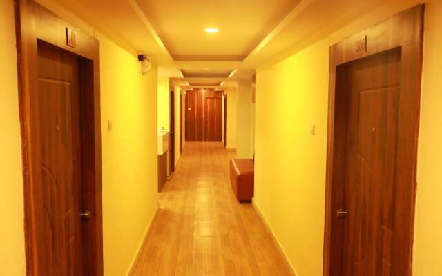 Hotel Aditya Grand