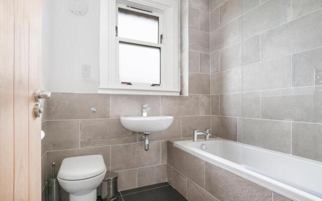 Dalkeith Three Bed Two Bath Apartment