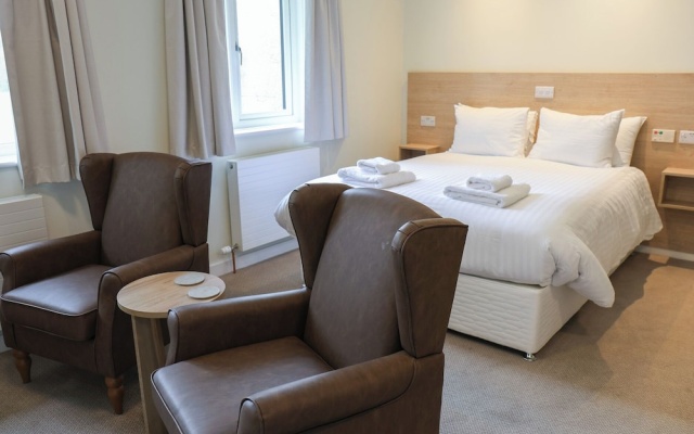 Jubilee First-floor King-size Bedroom