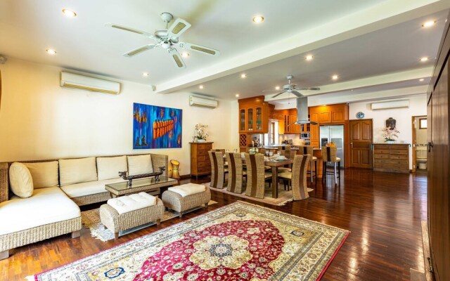 3 BR Pool Villa in Great Location CV3