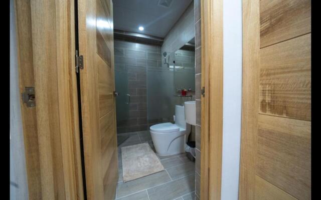 Sdq, Gym, Pool, 1br 2B, Downtown F7