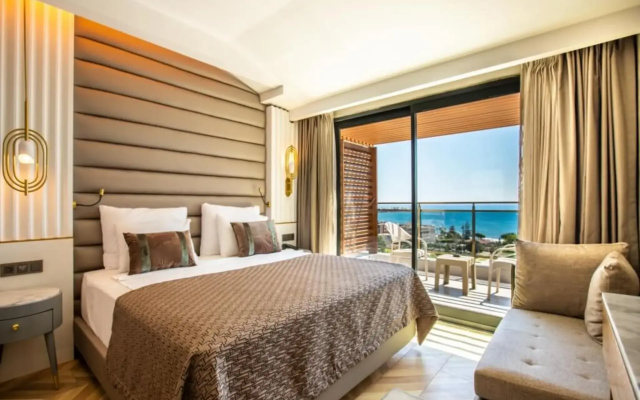 Alexia Resort & Spa
