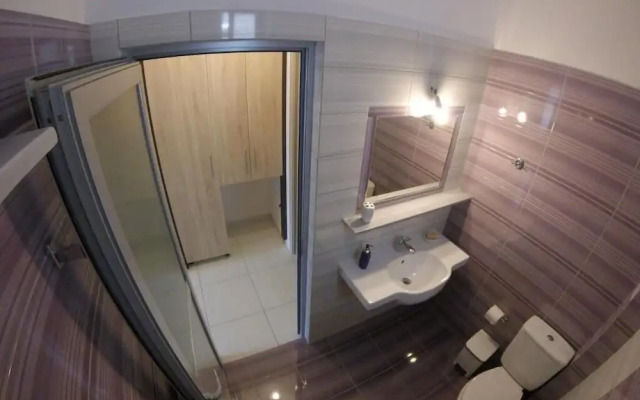 Riviera Rooms