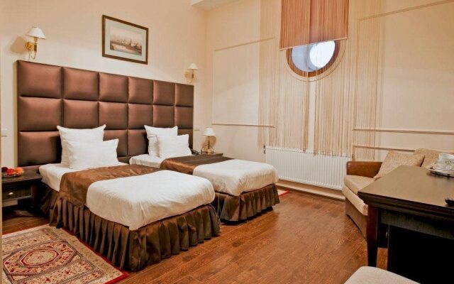 Megapolis Tverskaya