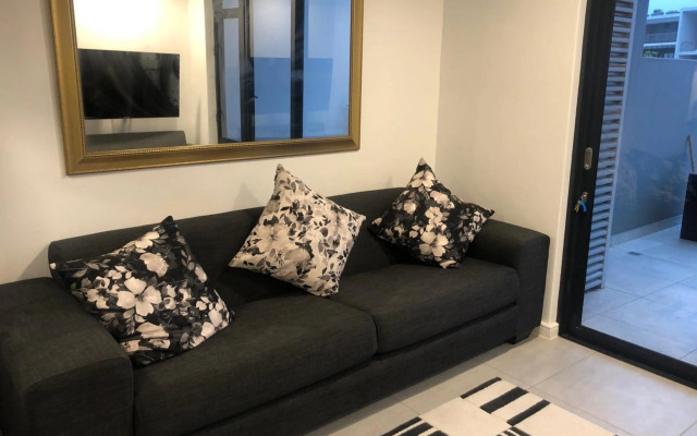 Coral Point Studio 107