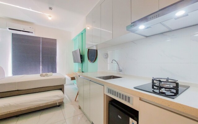 Modern Look Studio At Sky House Alam Sutera Apartment