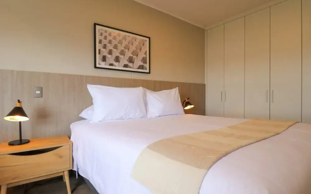 w Grandiose 1BR w Great Balcony in Miraflores