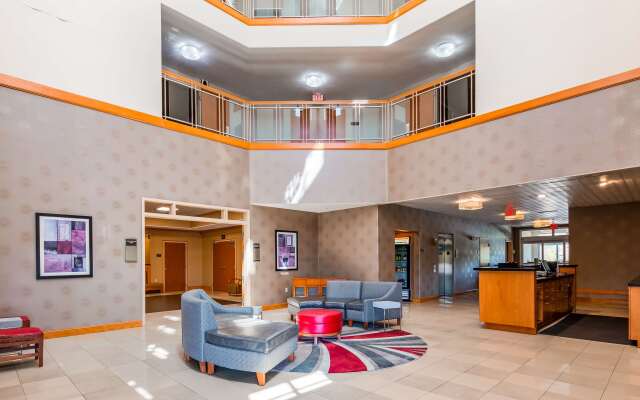 Best Western Plus Rose City Conference Center Inn