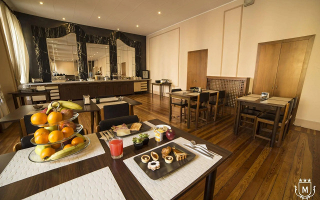 Hotel Moderno