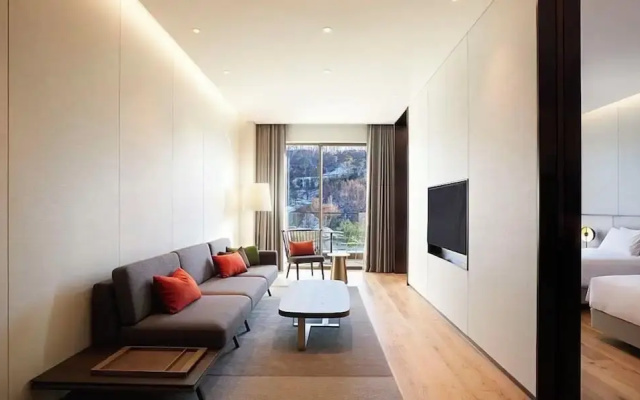 Sagewood Hong Cheon