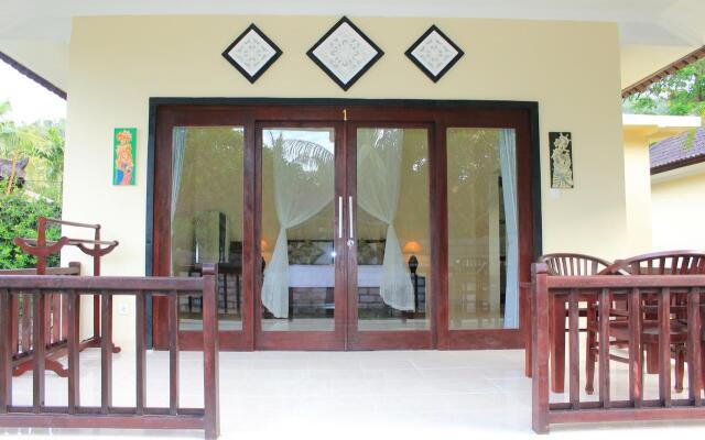 Bintang Beach Villas