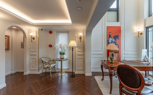 Golden Sun Apartment & Hotel