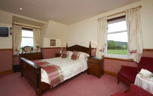 Daviot Lodge