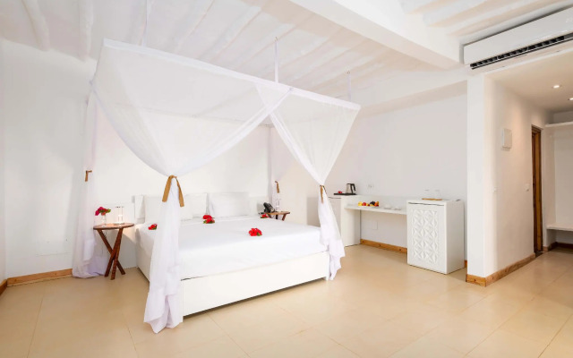 Sandies Baobab Beach Zanzibar