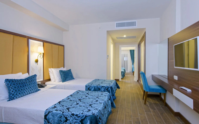 Albahir Deluxe Hotel