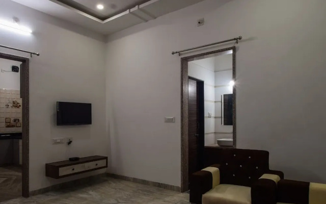 OYO Home 24299 Exotic 2BHK