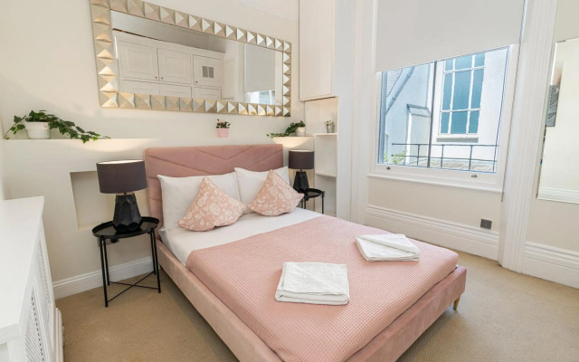 Baker Street Studio Flat
