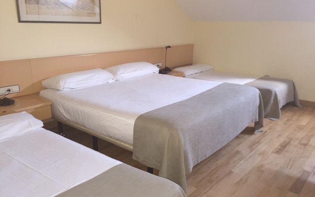 Hotel AR Parquesur