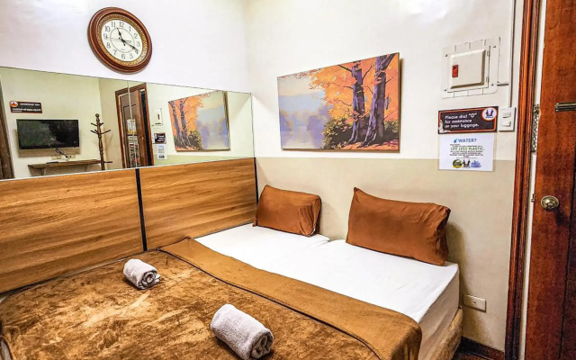 OYO 767 Hotel Urban - Khotel Kurban Hotel