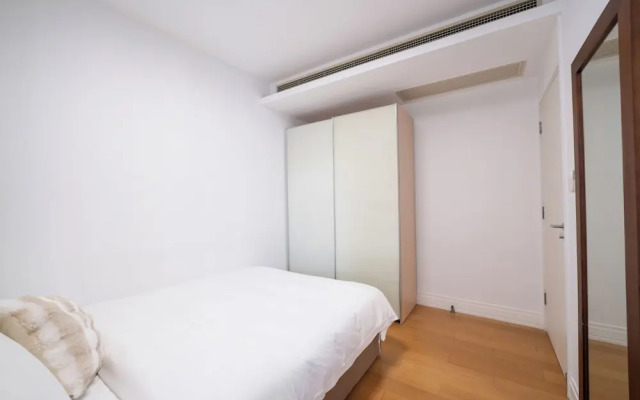 Tyms Family 2BR 1BA Apt Xujiahui Center