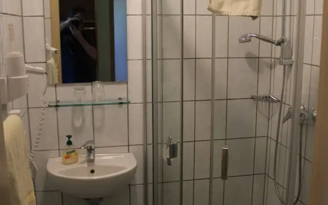 Zur Rotenfelsstube