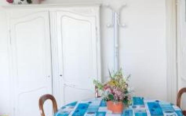 Apartment Avenue Pierre Corneille