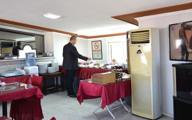 Burak Gold Hotel