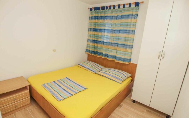 Apartment Mila - 2 bedrooms and free parking: A5 Makarska, Riviera Makarska