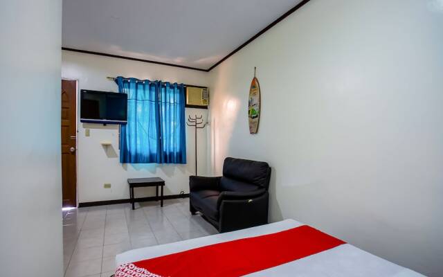 OYO 814 Laurien's Budget Hotel