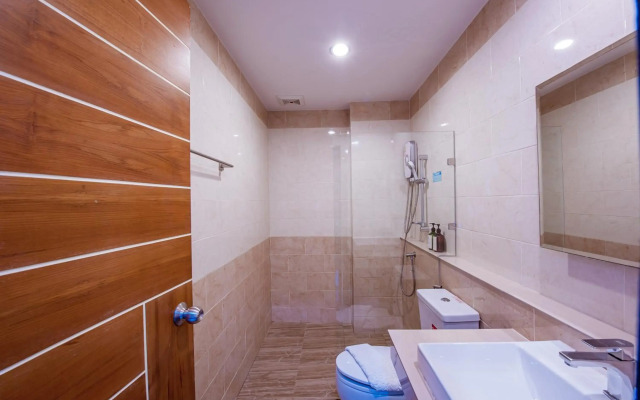 The Living Hotel SamutPrakan