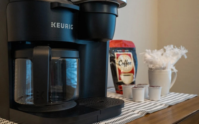 Mcnair Chandler 4 Bedroom Home by RedAwning