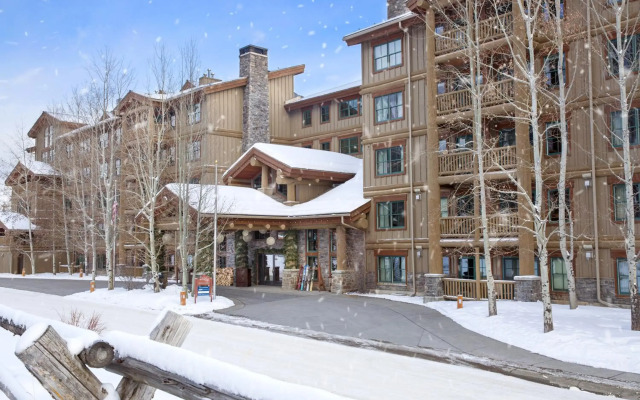 Teton Mountain Lodge and Spa