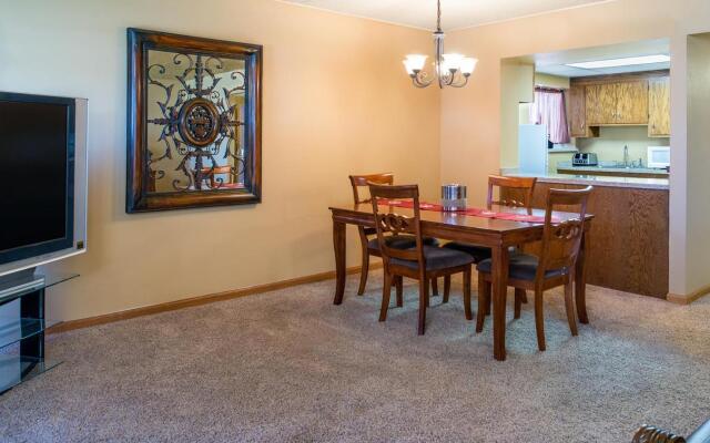 Sunset Inn & Suites - Lincoln Airport